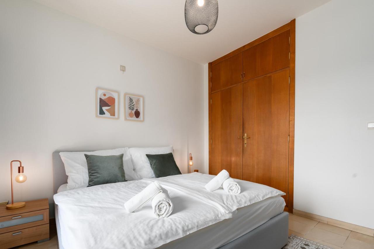 3 Bedroom, Kitchen, Wifi, Workspace, Coffee, Hasselt